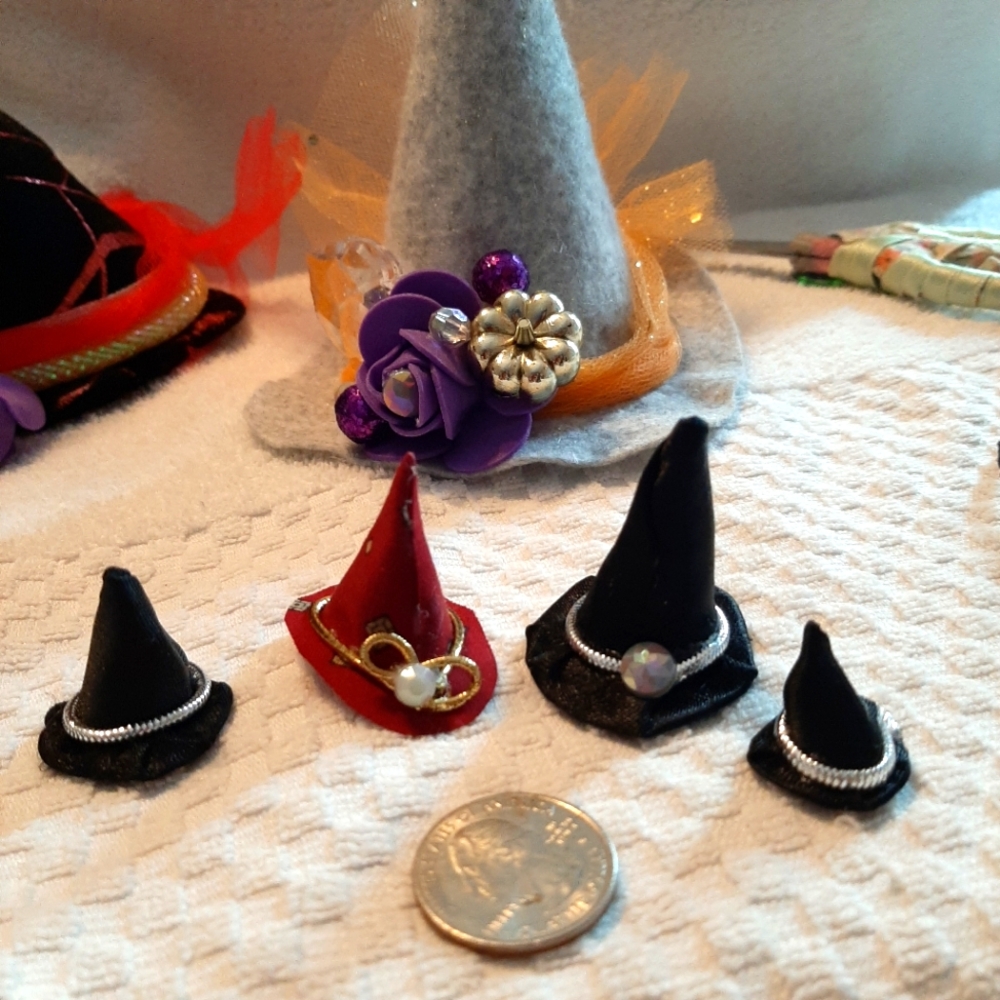 Witch hat mini set of 4 new
